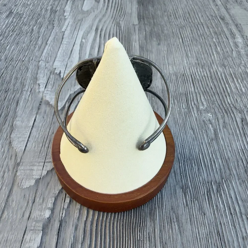 Unbranded vintage artisan